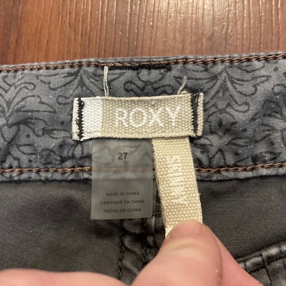 Roxy ladies gray skinny pants 27 - Picture 3 of 4